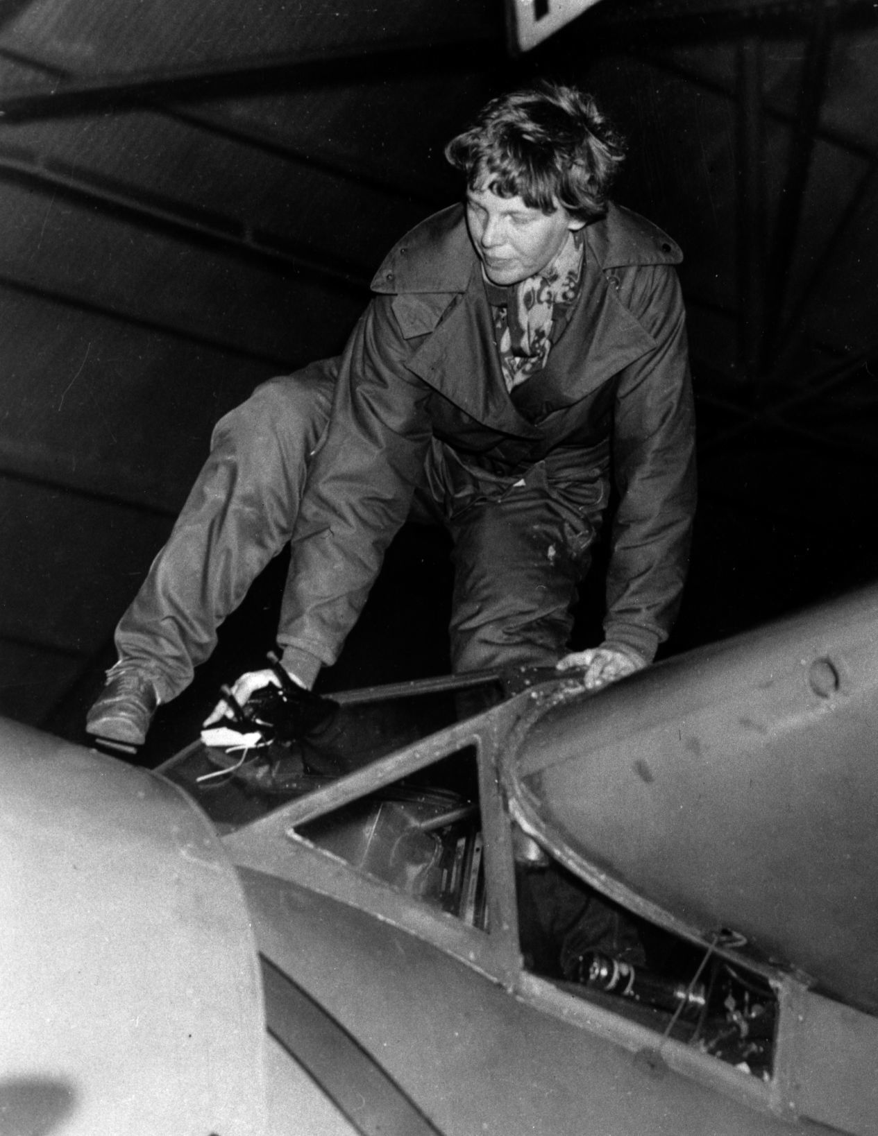 1935: AMELIA EARHART